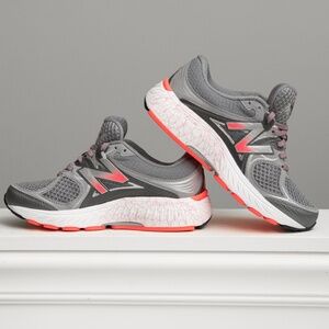 New Balance Women s Running Shoes W940Gp3 Grey and Hot Pink ! NEW ! Women Sz 6